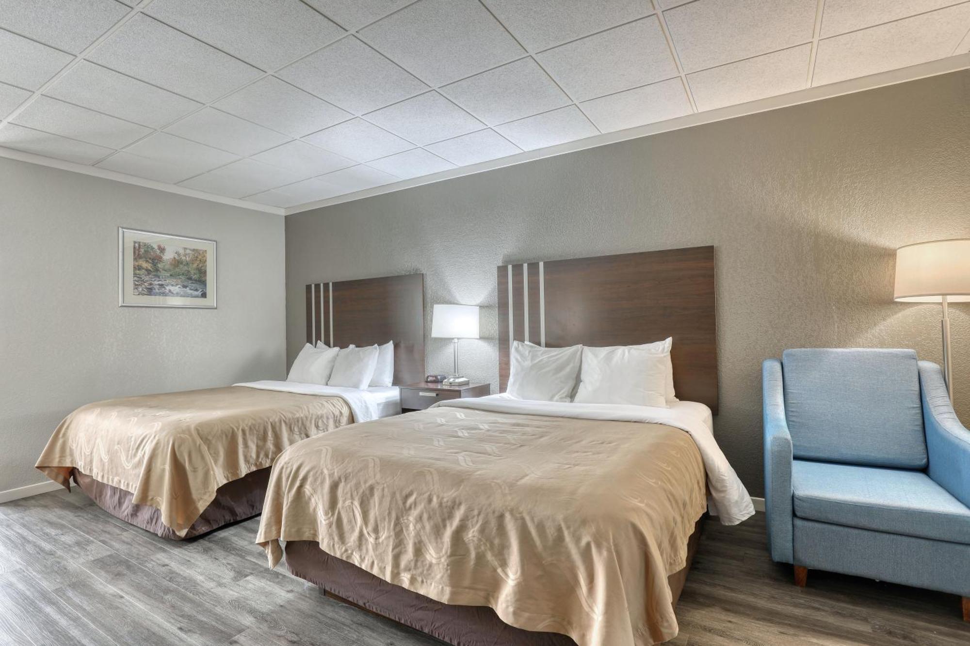 Quality Inn & Suites Downtown Грин Бэй Экстерьер фото
