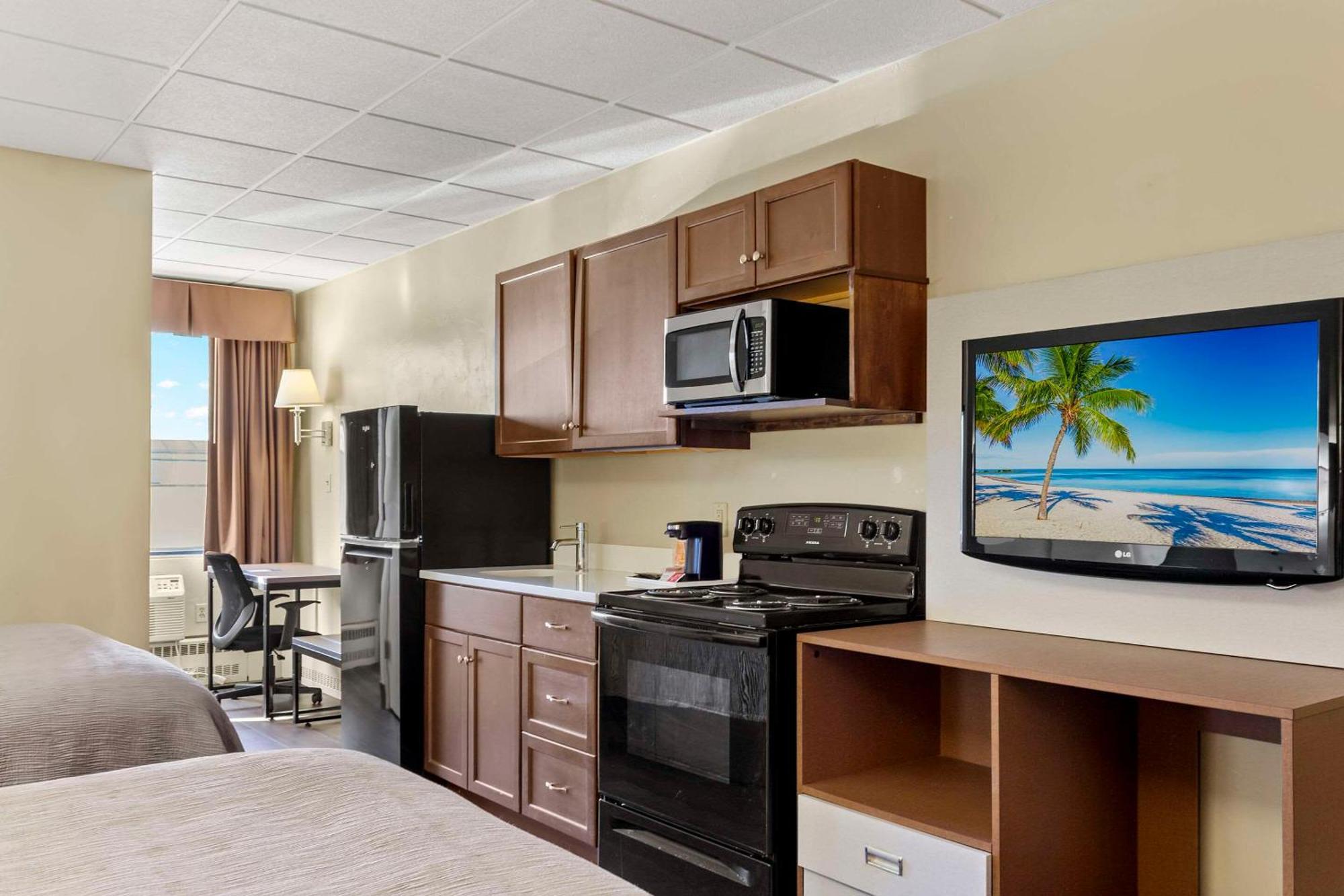 Quality Inn & Suites Downtown Грин Бэй Экстерьер фото