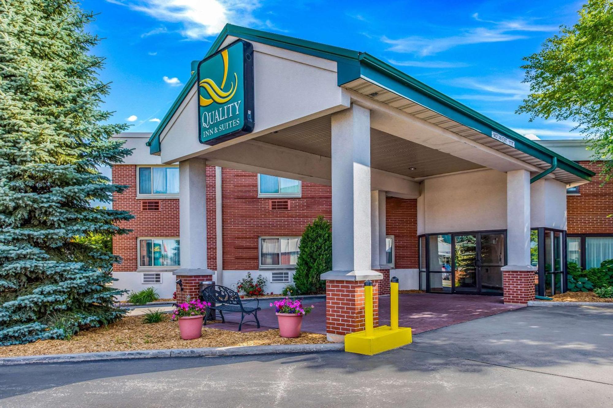 Quality Inn & Suites Downtown Грин Бэй Экстерьер фото